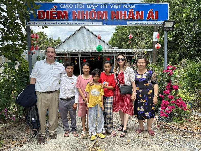 Bill and Jennifer Marshall visiting a Vietnamese Baptist ministry in Cà Mau